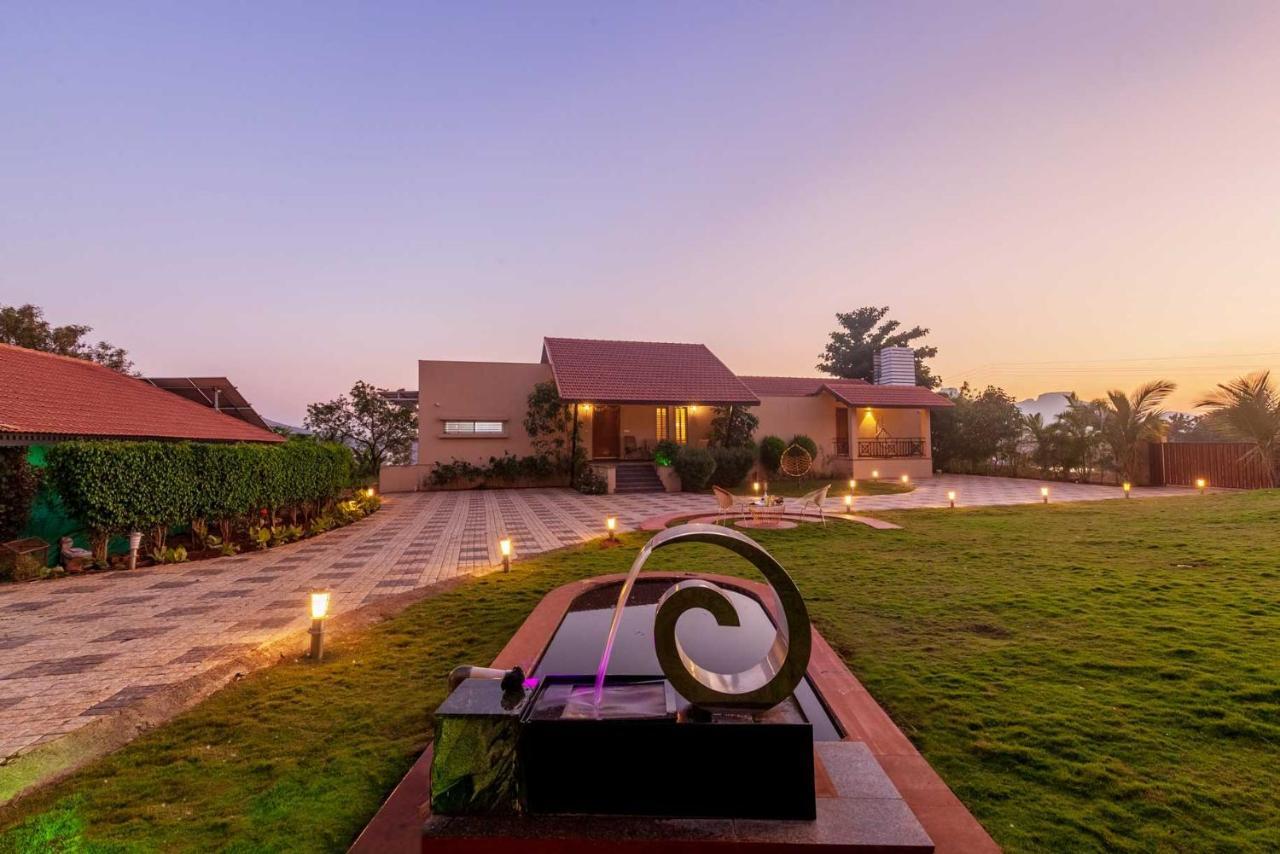 Luna Villa By Stayvista - Lakeside Charm With Terrace, Lush Lawn & Modern Decor Nāsik Eksteriør bilde